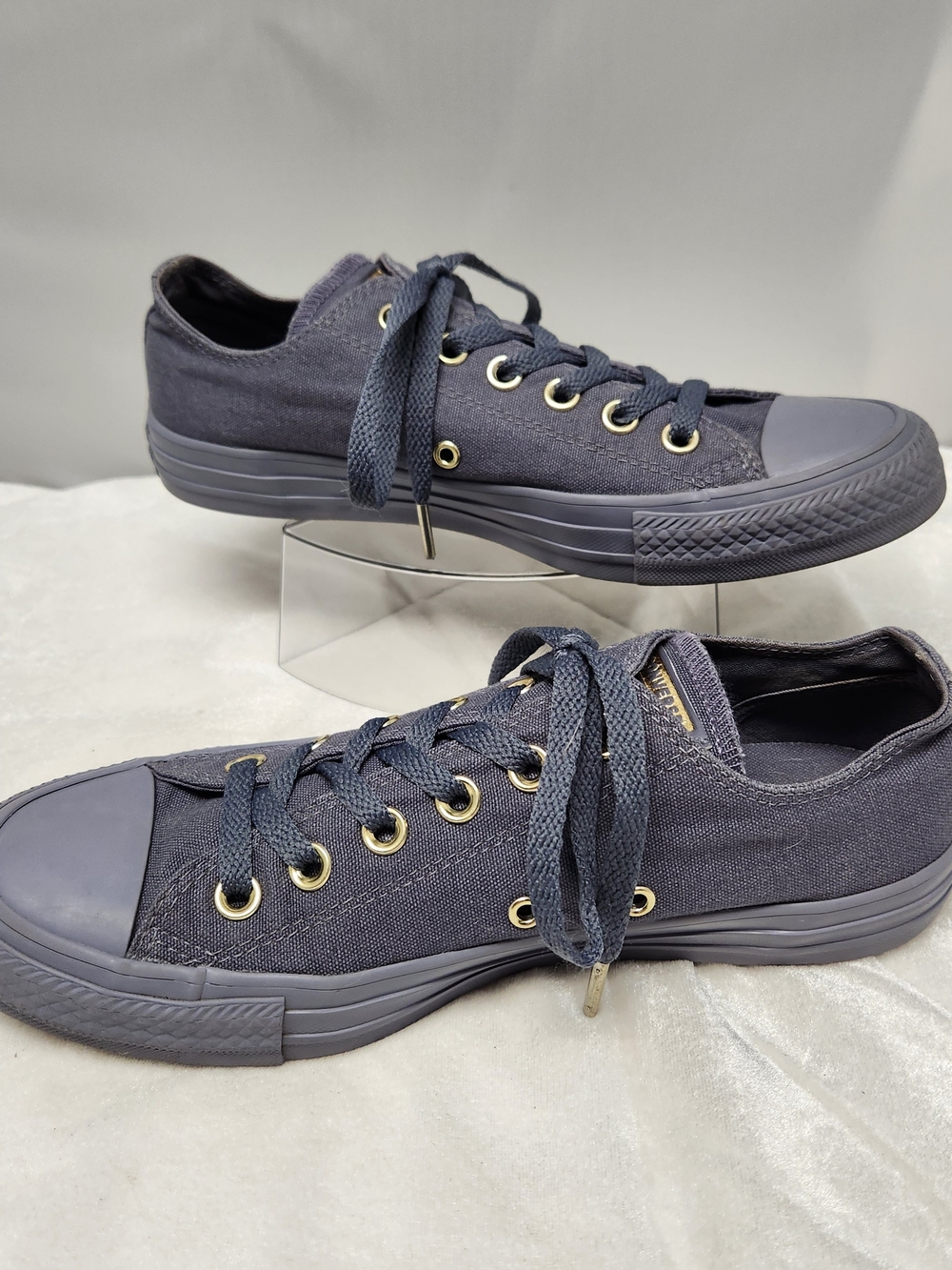 Women's Low-Top Canvas Sneakers in Charcoal Gray/Blue